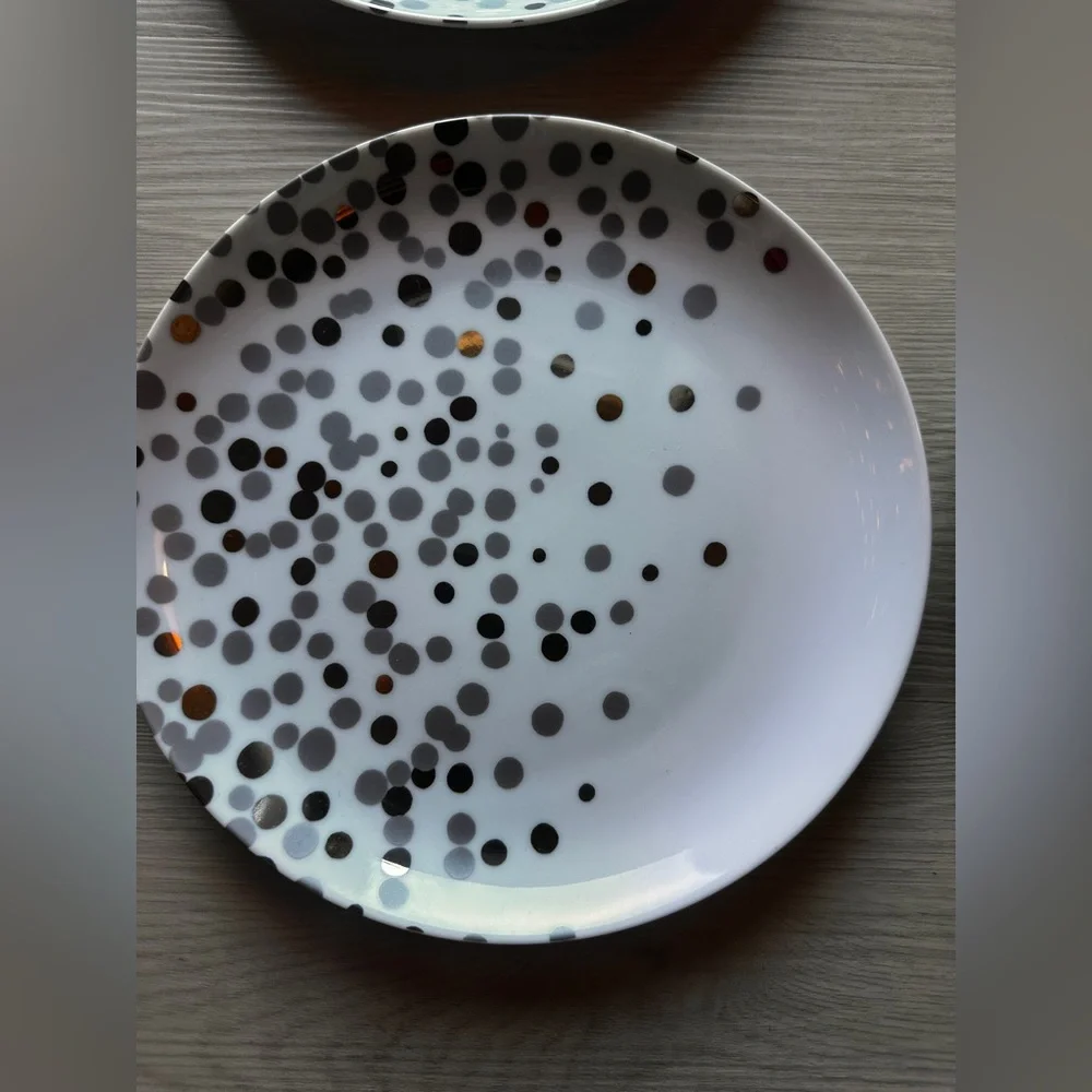 NEW RARE! Set/4 Crate & Barrel Metallic Dot Salad Appetizer Dessert Dishes Plate